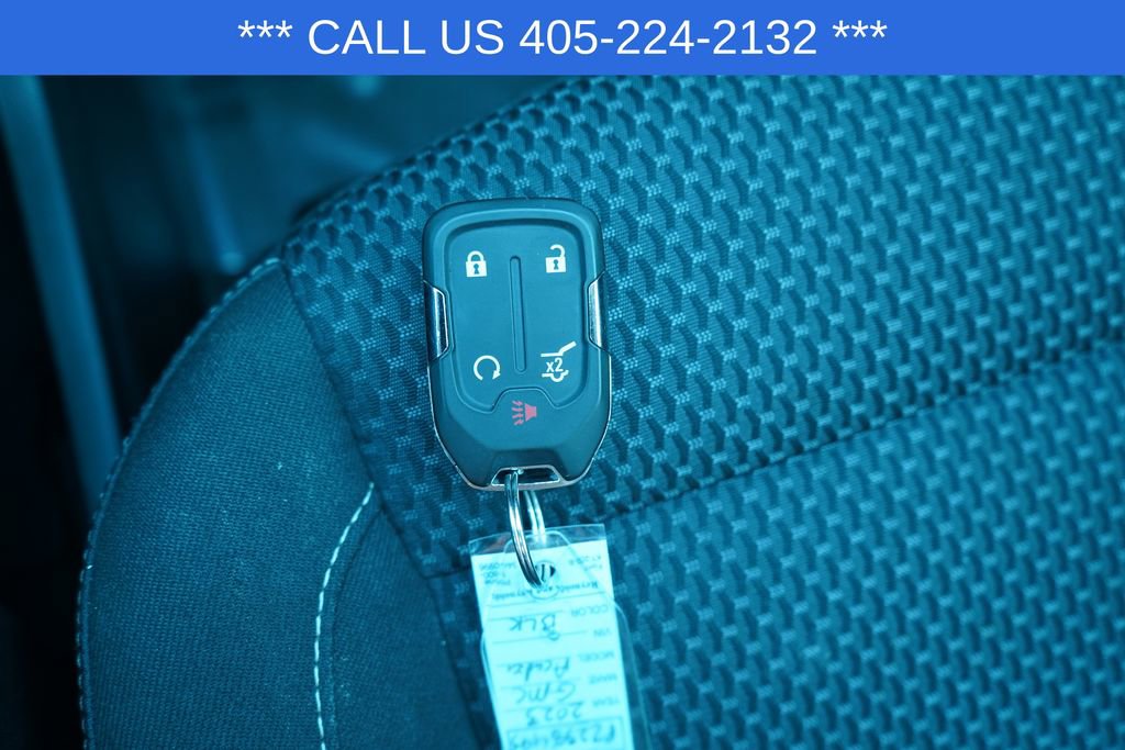 Used 2023 GMC Acadia SLE w/ Driver Convenience Package FWD image 43