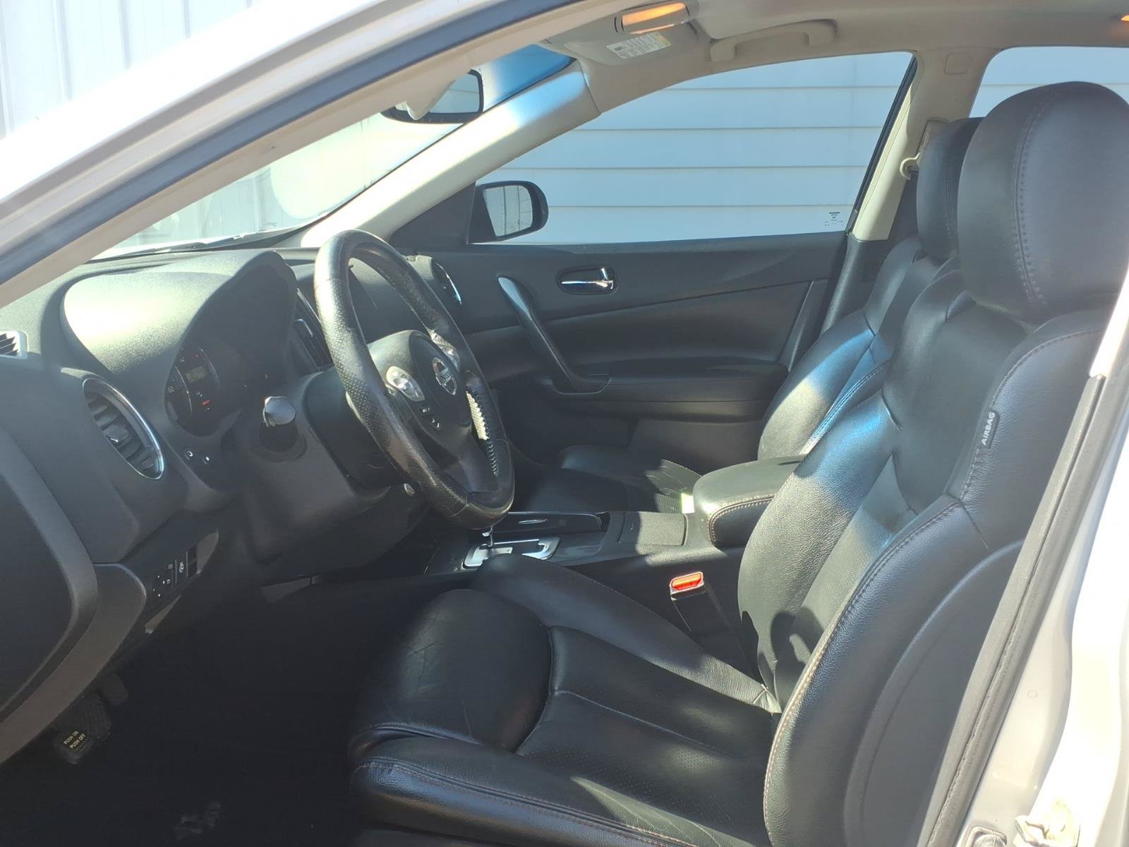 Used 2012 Nissan Maxima 3.5 SV w/ Tech Pkg FWD image 7