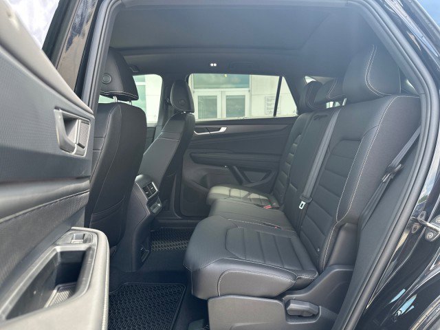 New 2025 Volkswagen Atlas Cross Sport SEL image 20