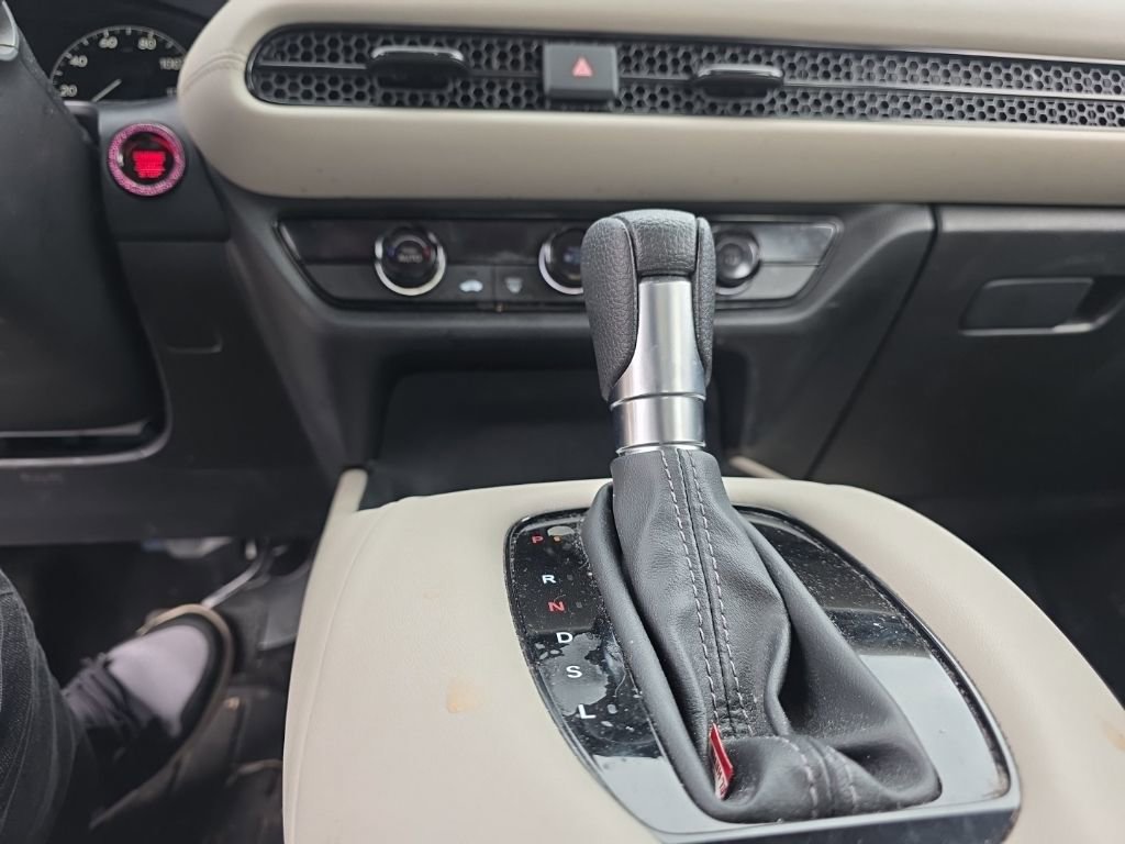 Used 2024 Honda HR-V LX image 17