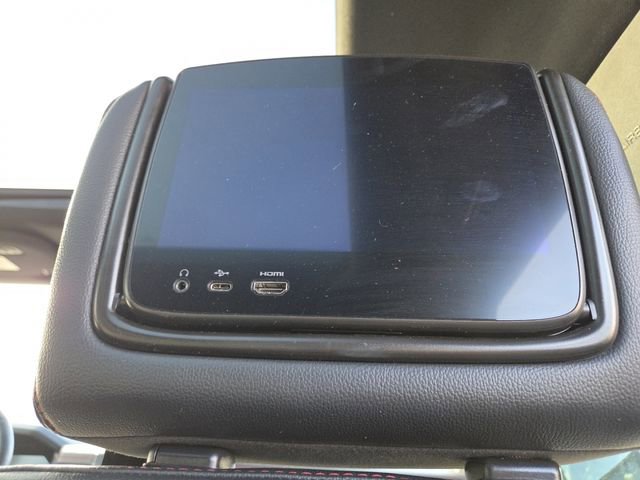 Used 2022 Ford Expedition Limited image 18