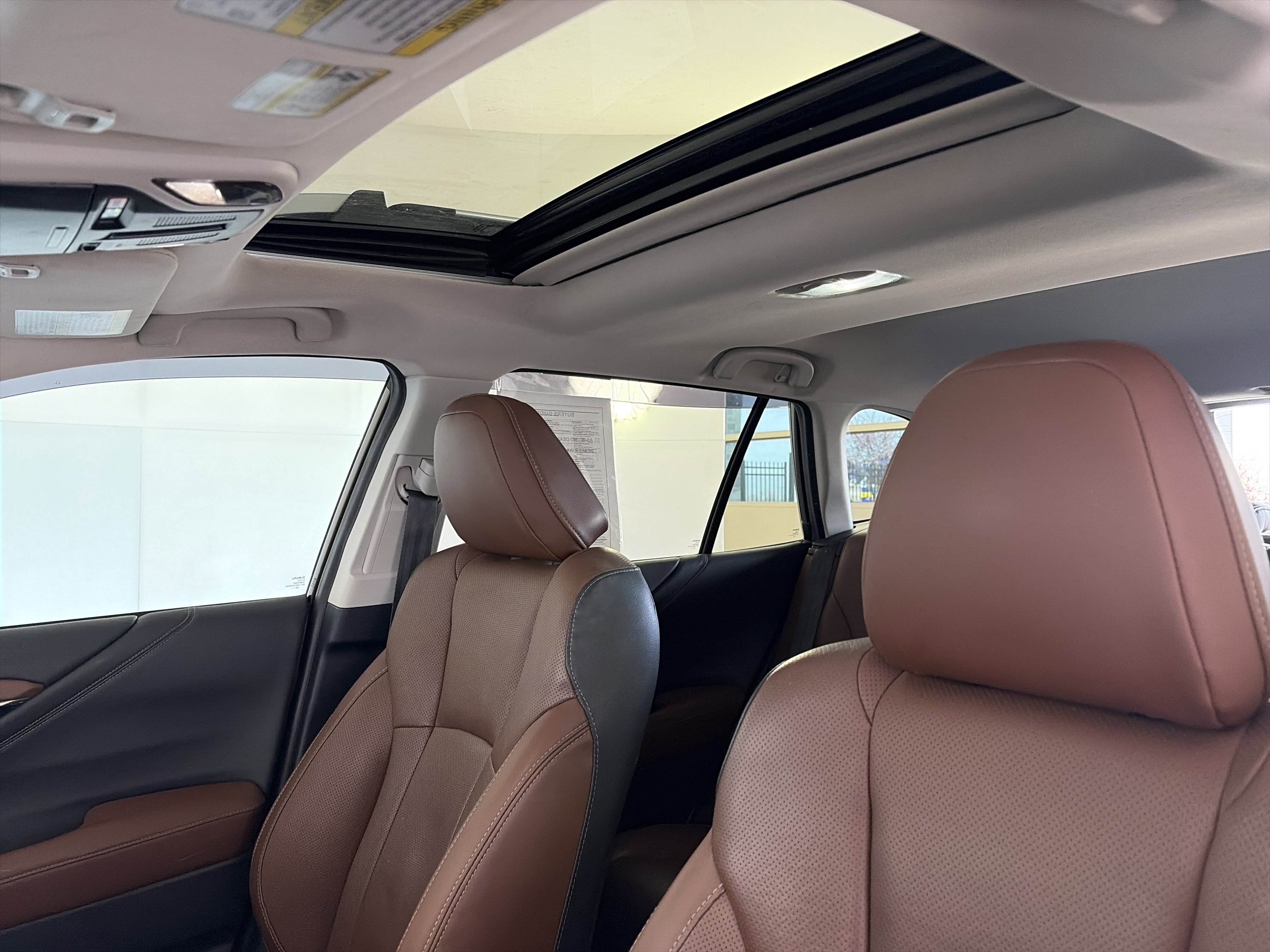 Used 2020 Subaru Outback Touring w/ Popular Package #2 image 32