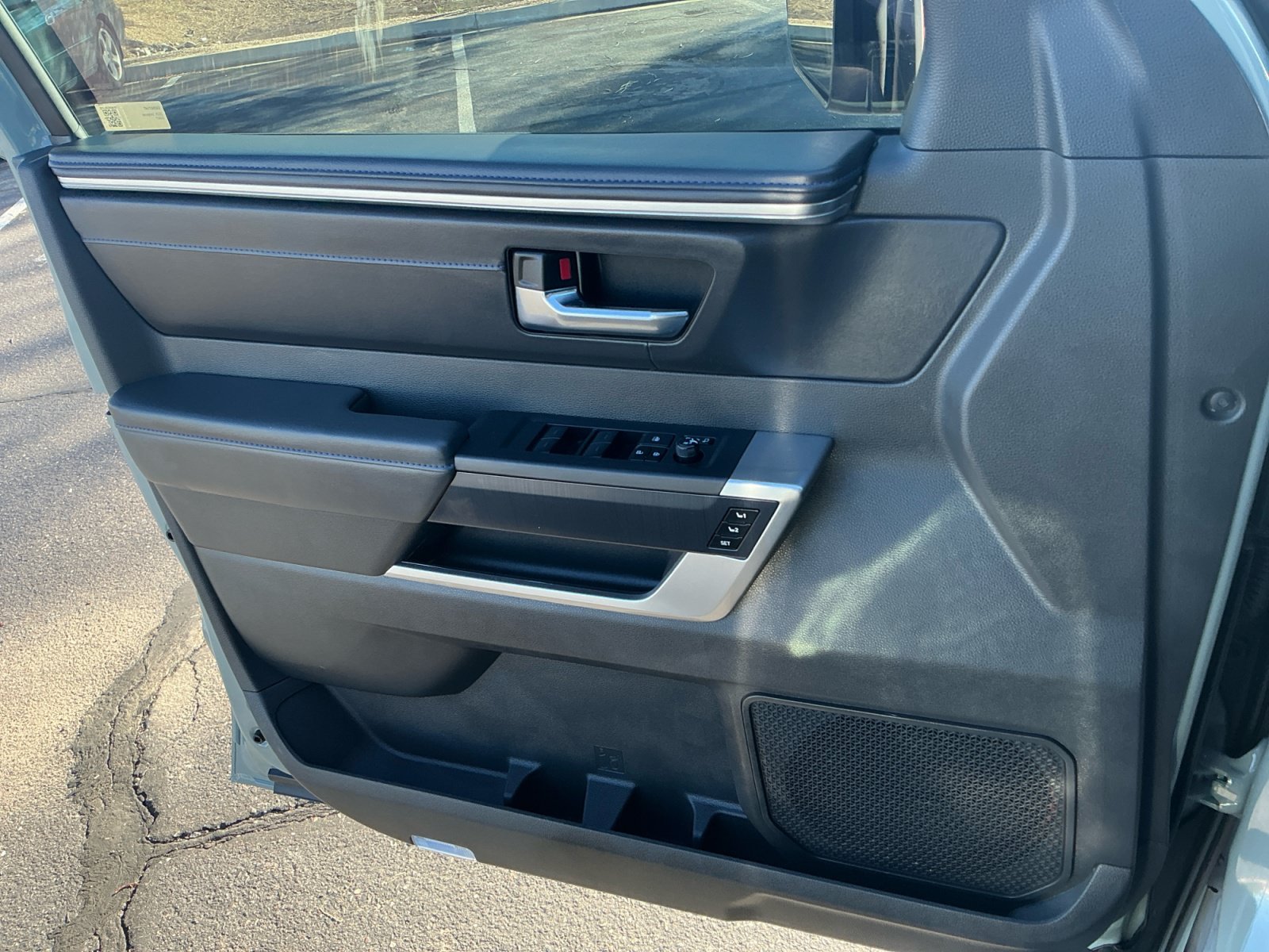 Used 2025 Toyota Sequoia Platinum AWD/4WD image 13
