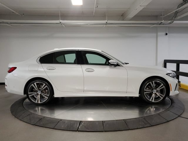 Used 2024 BMW 330i xDrive Sedan w/ Convenience Package AWD/4WD image 18