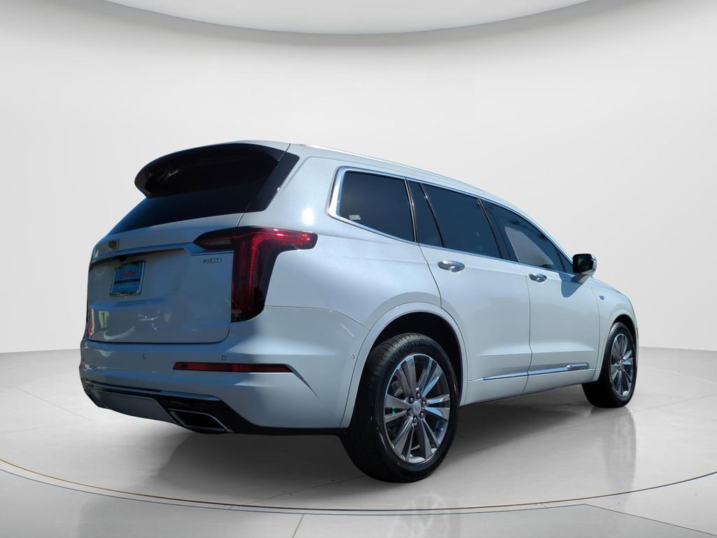 Used 2022 Cadillac XT6 Premium Luxury w/ Technology Package FWD image 5