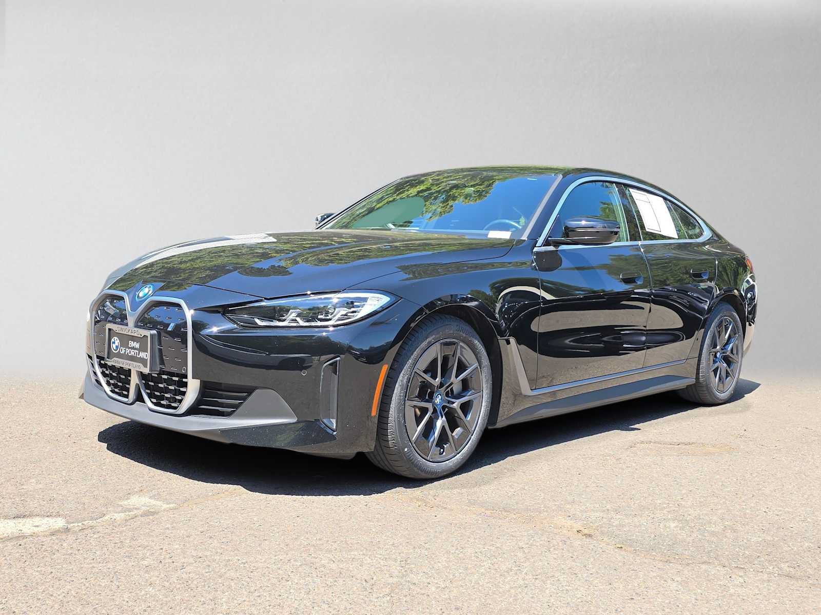 Used 2023 BMW i4 eDrive35 w/ Premium Package RWD image 7