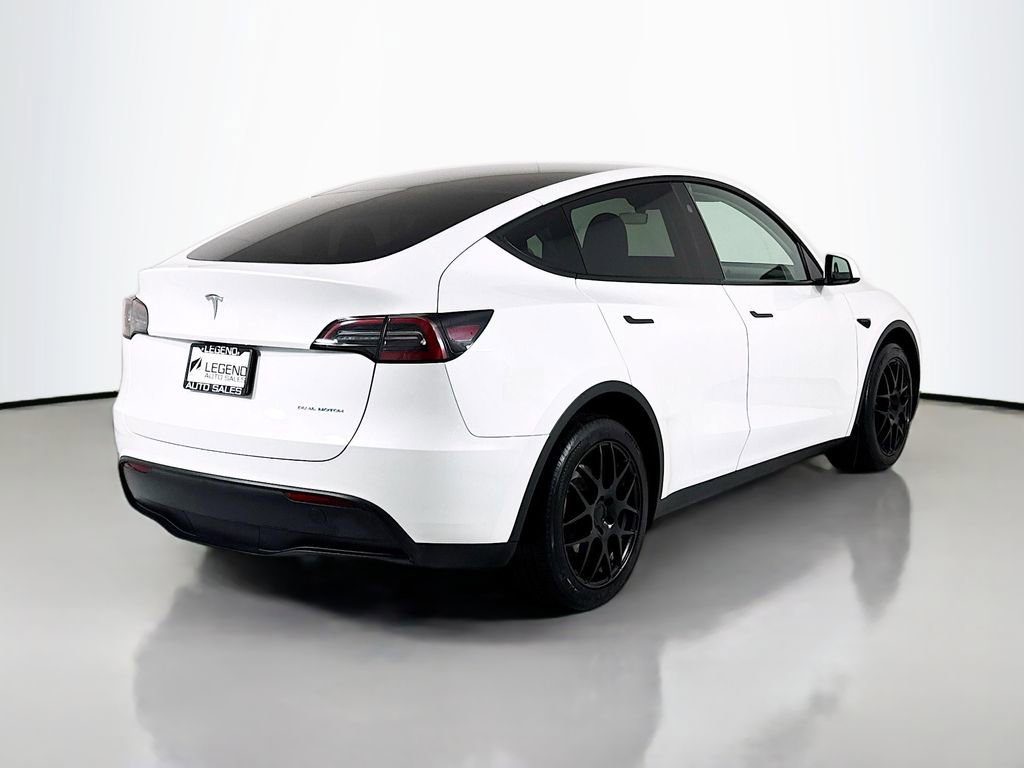 Used 2025 Tesla Model Y Long Range AWD/4WD image 5