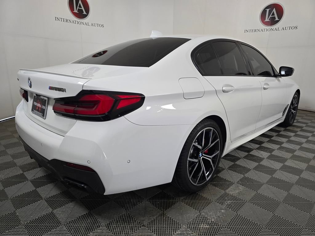 Used 2021 BMW M550i xDrive w/ Executive Package image 4