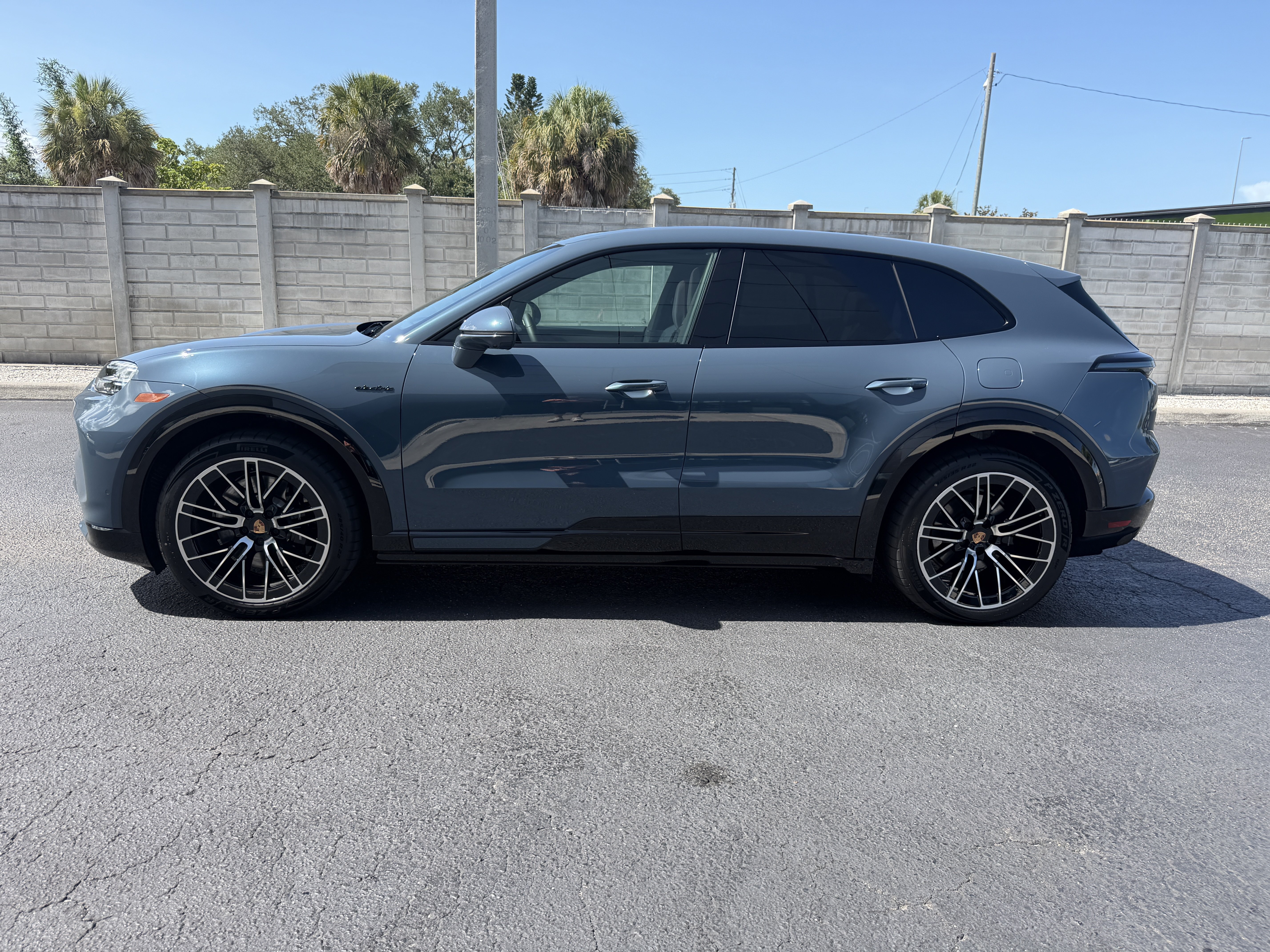 New 2026 Porsche Cayenne S AWD/4WD image 2