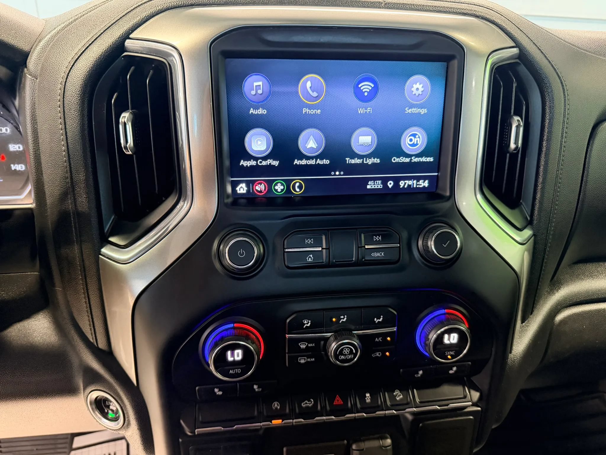 Used 2021 Chevrolet Silverado 1500 LT w/ Z71 Off-Road Package AWD/4WD image 13