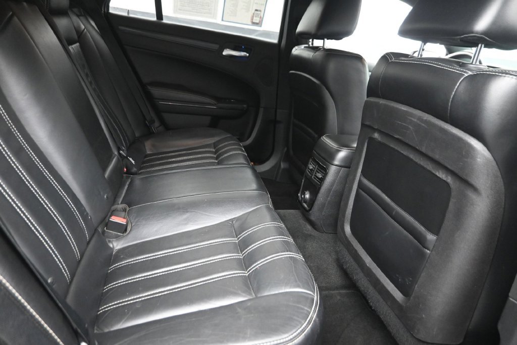 Used 2014 Chrysler 300 S AWD/4WD image 10
