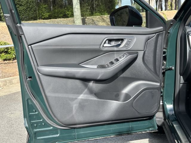 New 2026 Nissan Rogue Platinum image 11