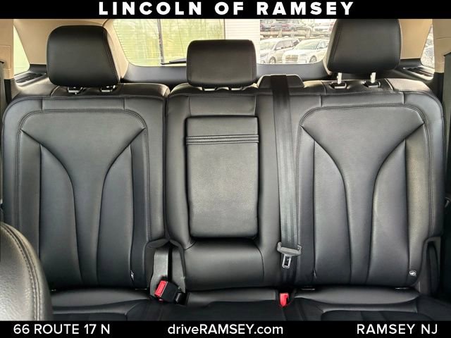 Used 2023 Lincoln Nautilus Standard image 14