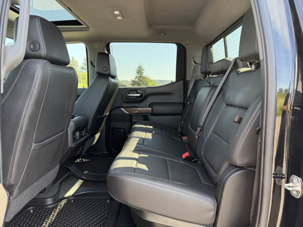 Used 2021 Chevrolet Silverado 1500 RST w/ Convenience Package II AWD/4WD image 12