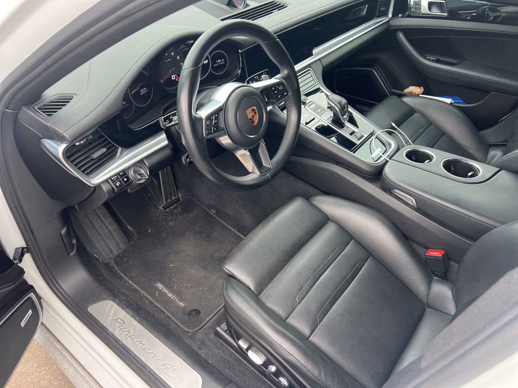 Used 2018 Porsche Panamera 4S image 8