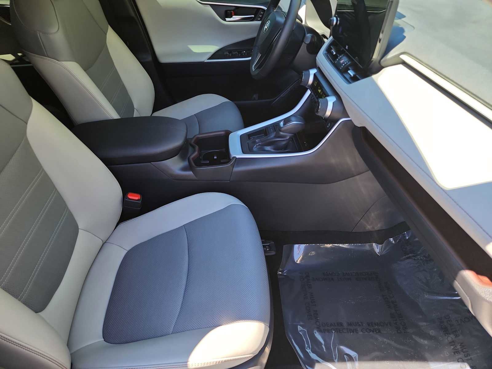 Used 2024 Toyota RAV4 Limited w/ Advanced Technology Package FWD image 18