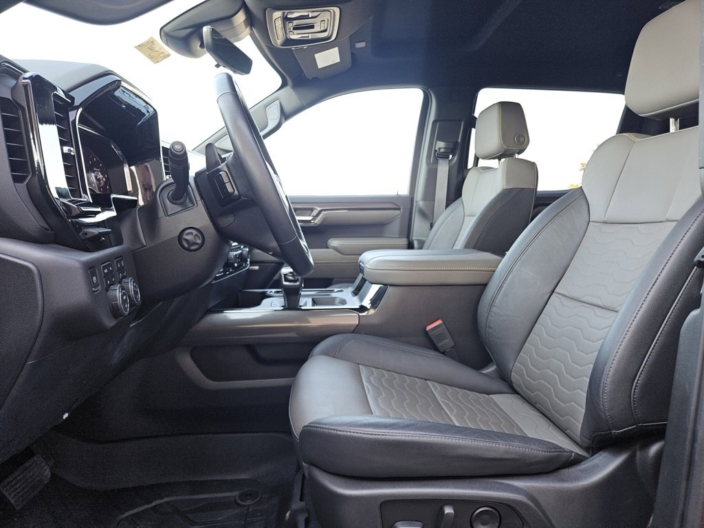 Used 2024 Chevrolet Silverado 1500 ZR2 w/ Technology Package image 22