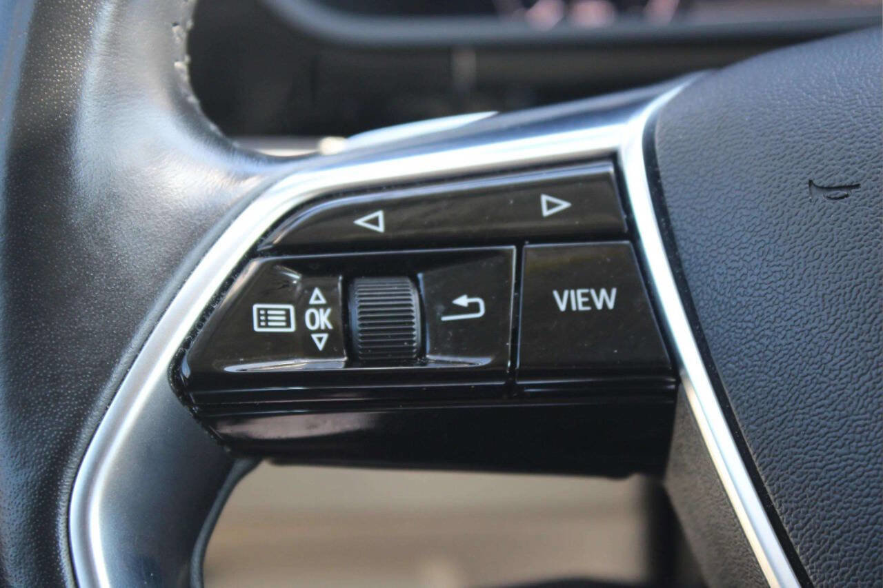 Used 2019 Audi e-tron Prestige image 21