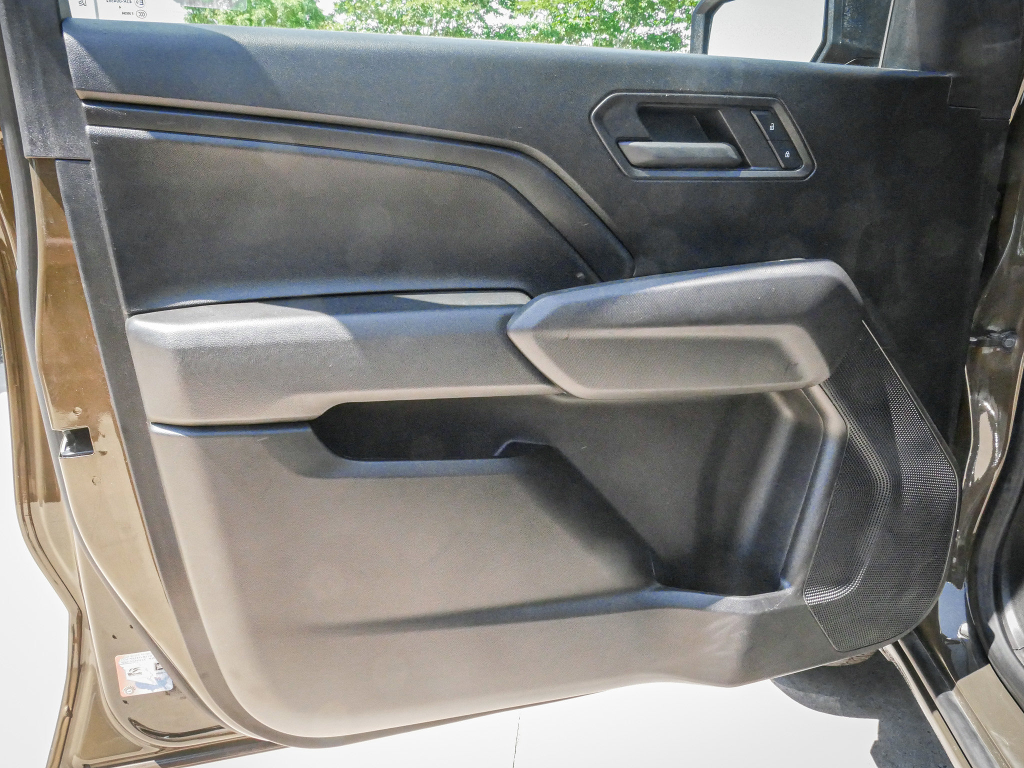 Used 2024 Chevrolet Colorado W/T RWD image 14