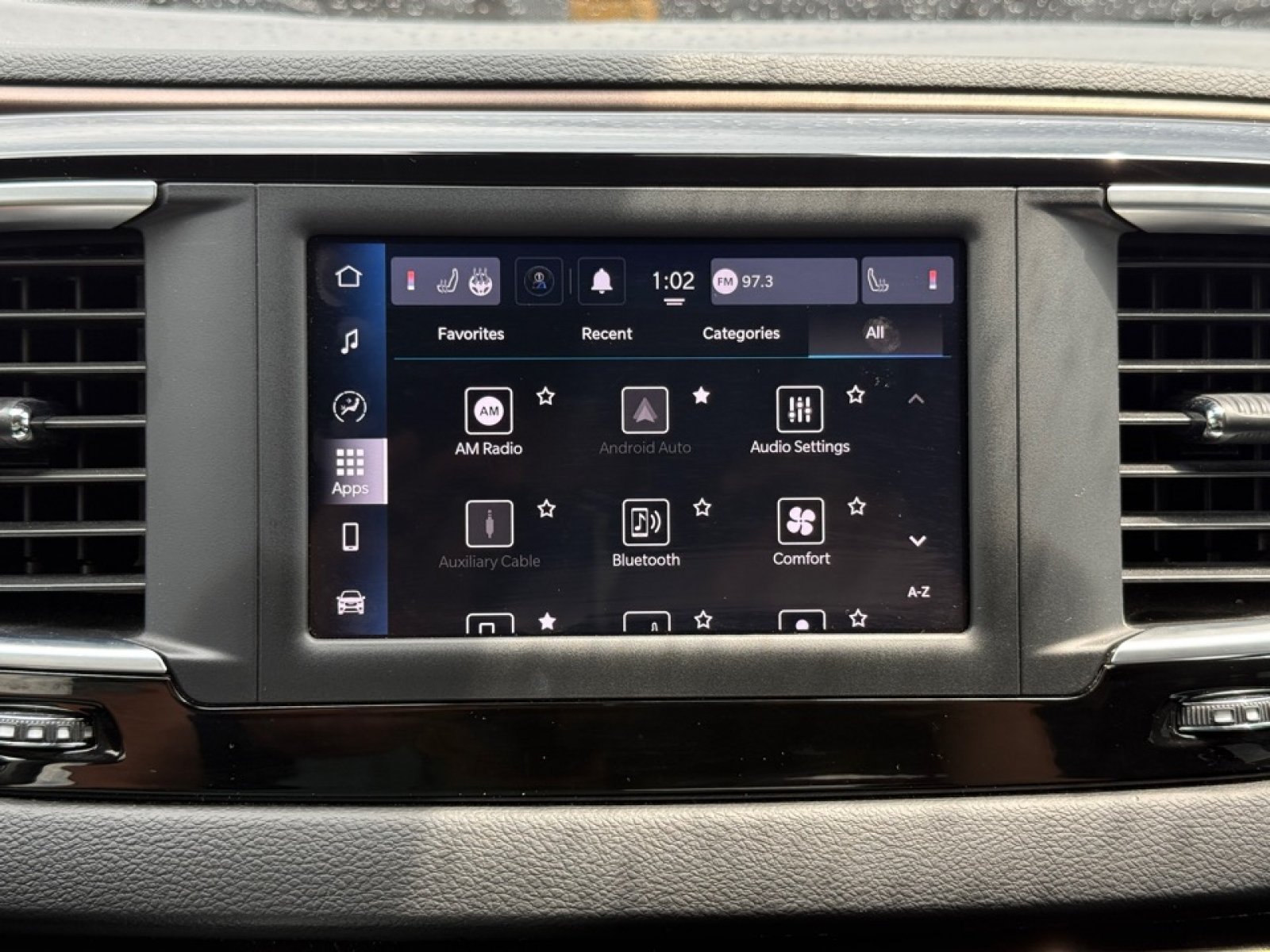 Used 2023 Chrysler Voyager LX FWD image 14