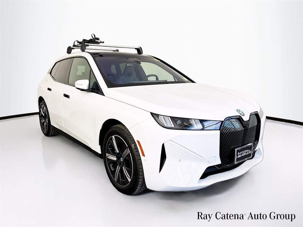 Used 2026 BMW iX xDrive45 image 1