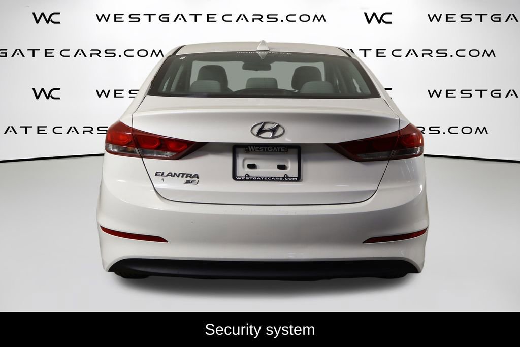 Used 2017 Hyundai Elantra SE FWD image 4