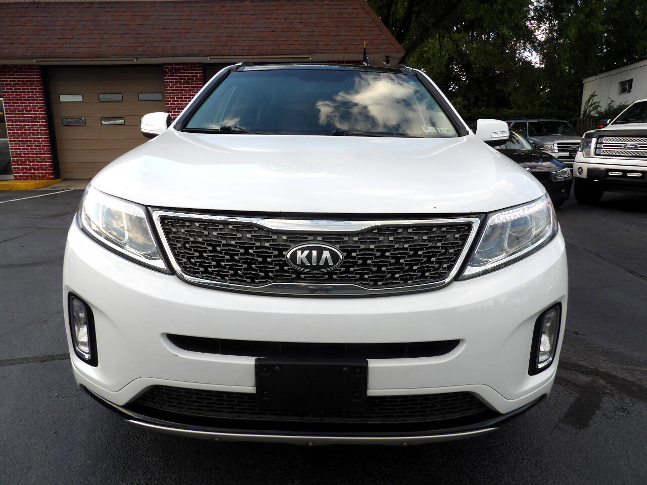 Used 2015 Kia Sorento SX image 9
