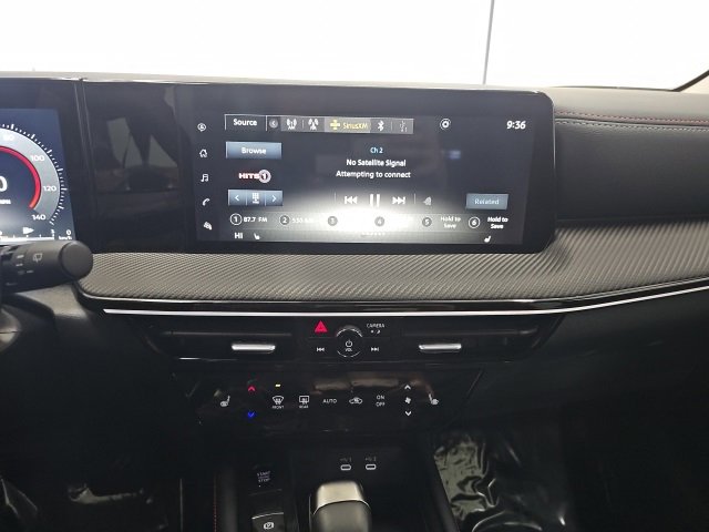 Used 2025 Nissan Kicks SR w/ SR Premium Package image 27