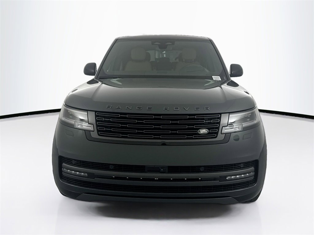 New 2026 Land Rover Range Rover Long Wheelbase SE image 2