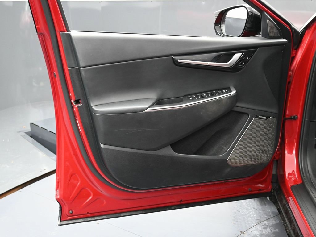 Used 2023 Kia EV6 Wind w/ Wind Technology Package image 42