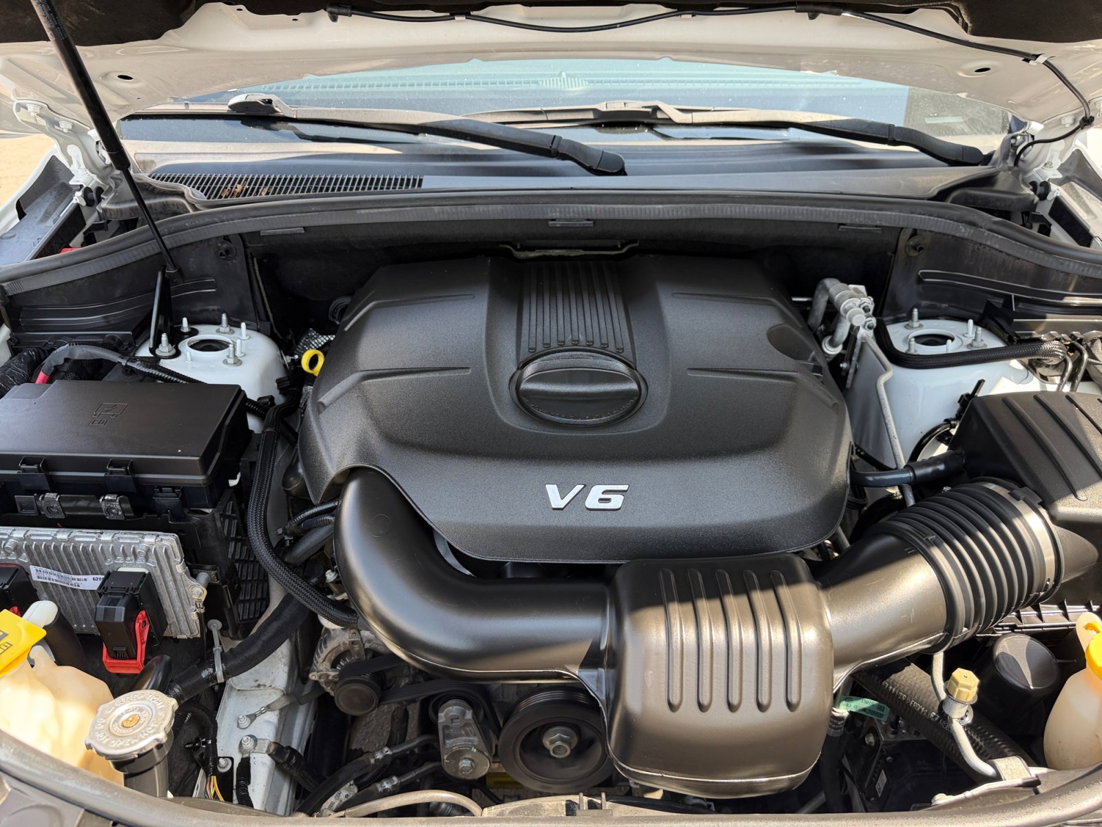 Used 2015 Jeep Grand Cherokee Altitude RWD image 32