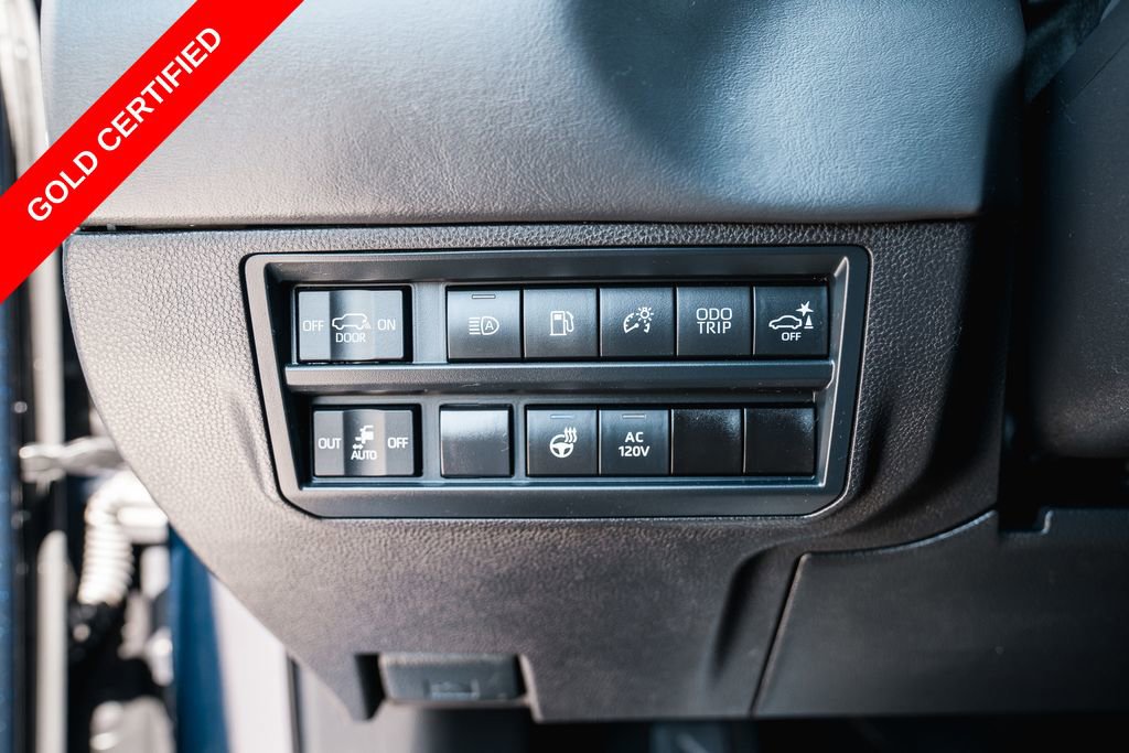 Certified 2024 Toyota Sequoia Platinum AWD/4WD image 14