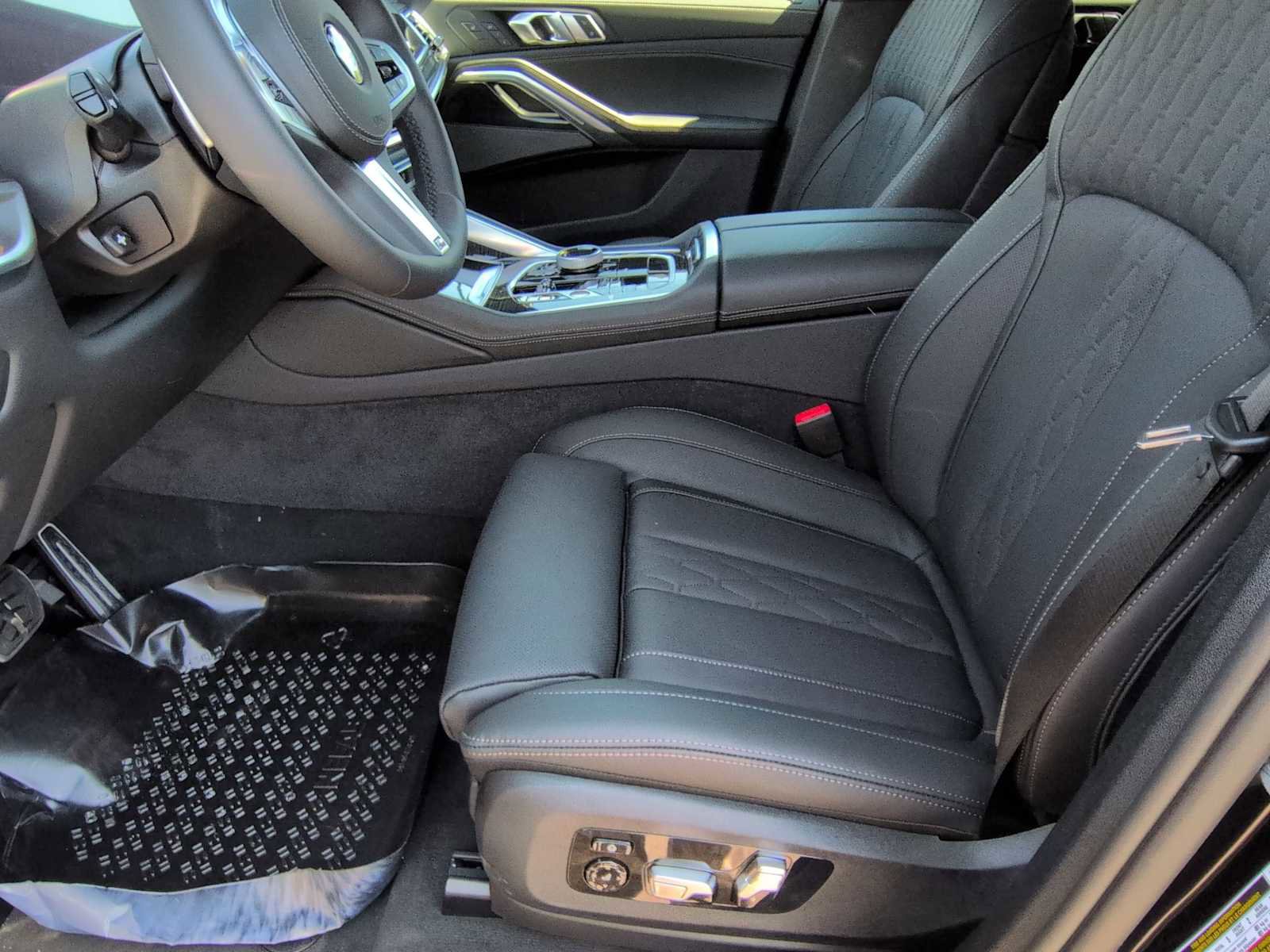 New 2027 BMW X6 xDrive40i image 17