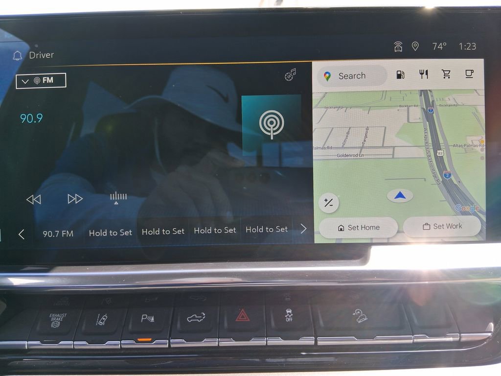 Used 2024 Chevrolet Silverado 2500 High Country w/ Technology Package image 12