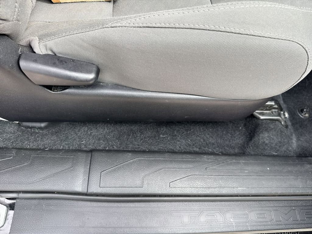 Used 2021 Toyota Tacoma SR w/ SR Convenience Package image 45