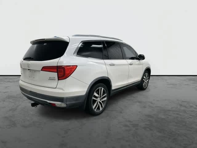 Used 2016 Honda Pilot Elite image 3