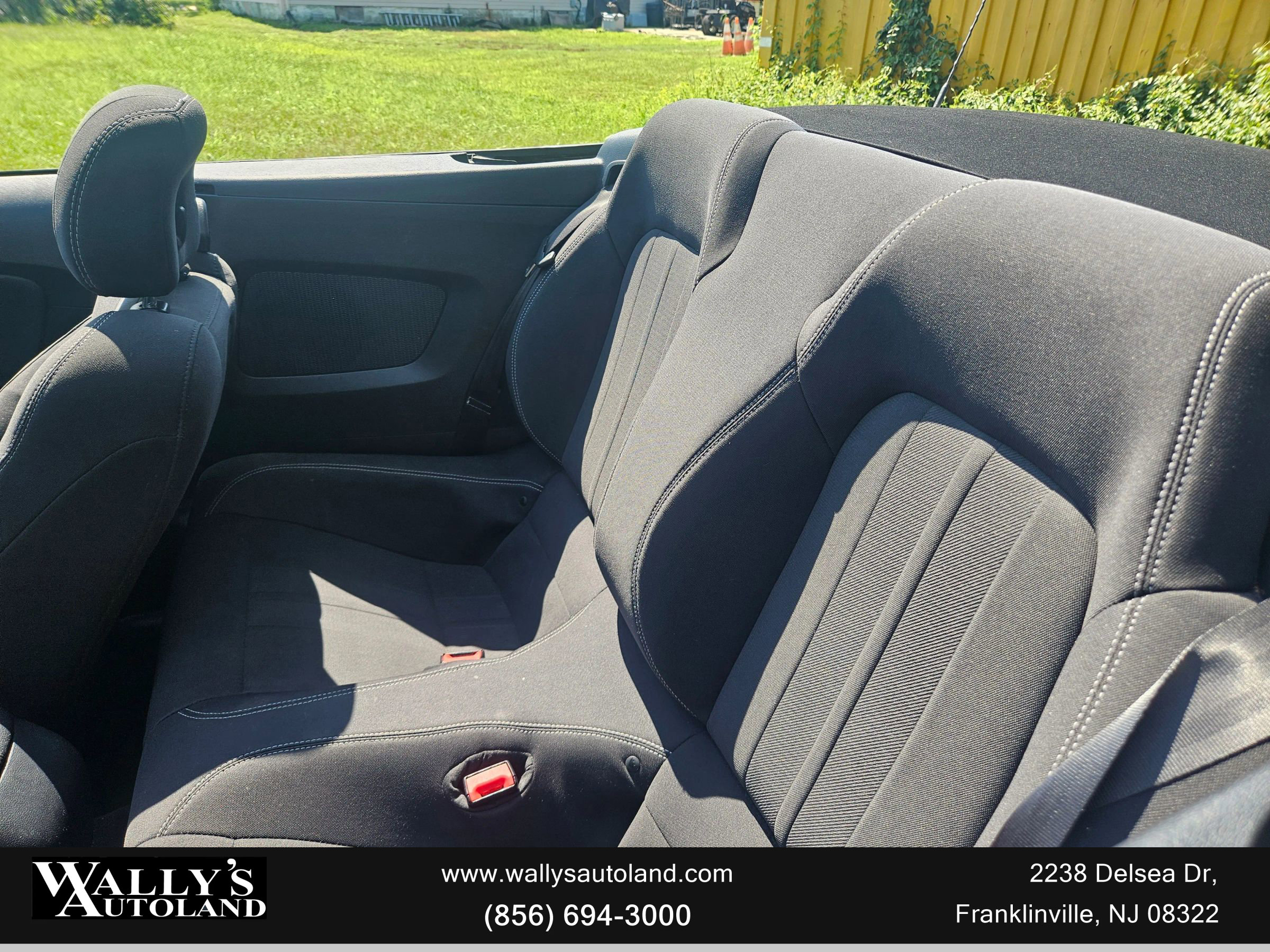 Used 2019 Ford Mustang Convertible image 24