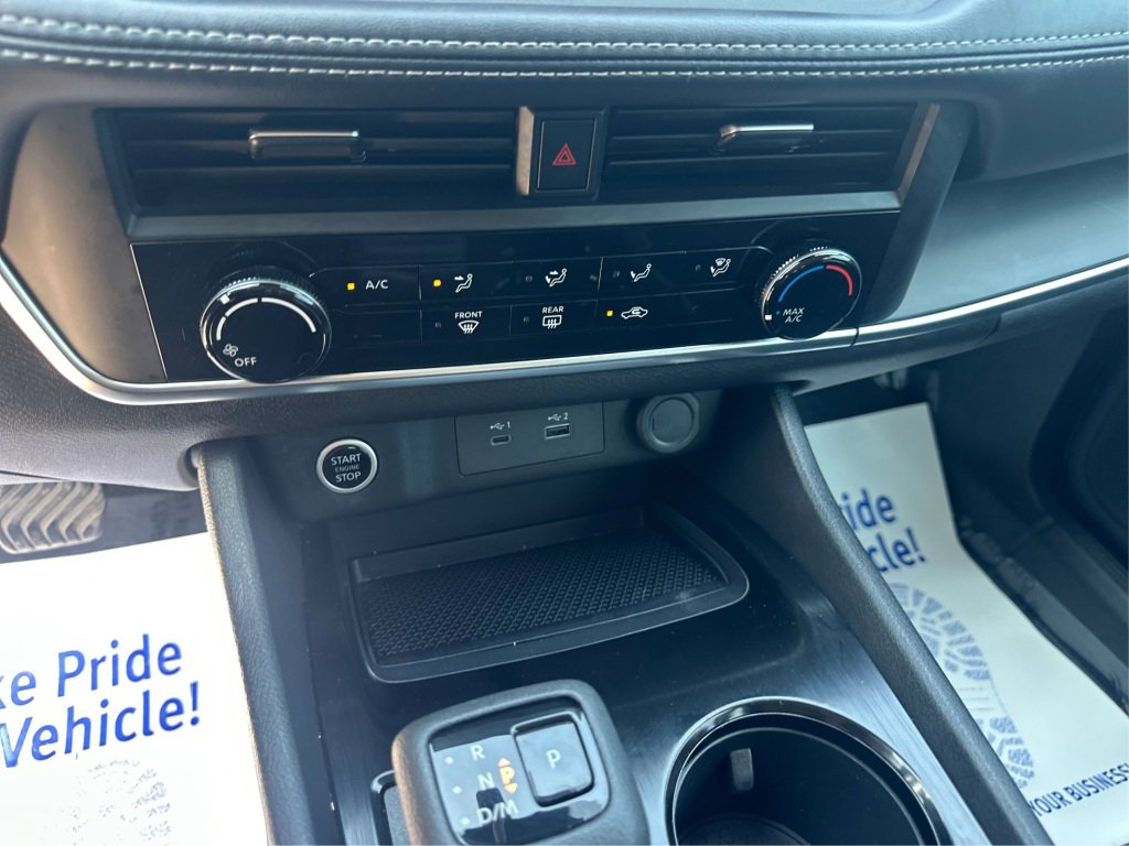 Used 2023 Nissan Rogue S image 36