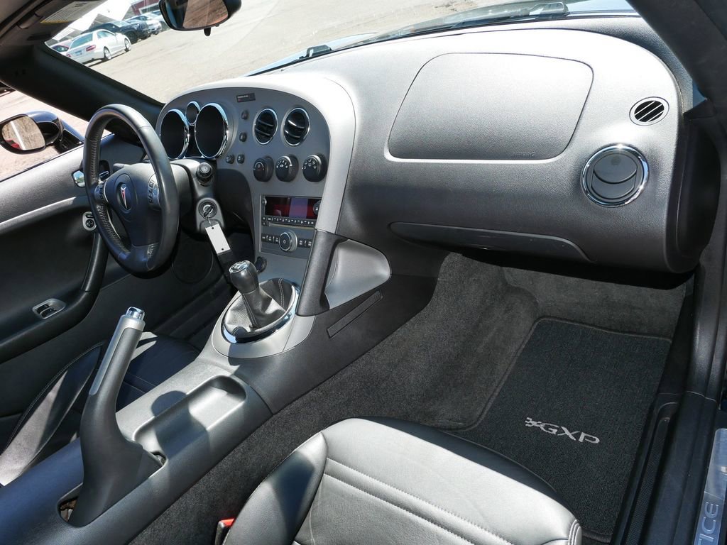 Used 2007 Pontiac Solstice GXP w/ Premium Package image 15