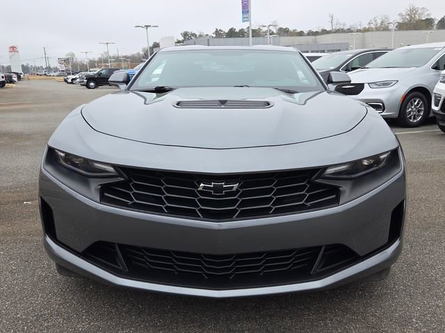 Used 2020 Chevrolet Camaro LT w/ Technology Package image 2
