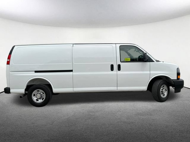 Certified 2025 Chevrolet Express 3500 Extended w/ Driver Convenience Package RWD image 15