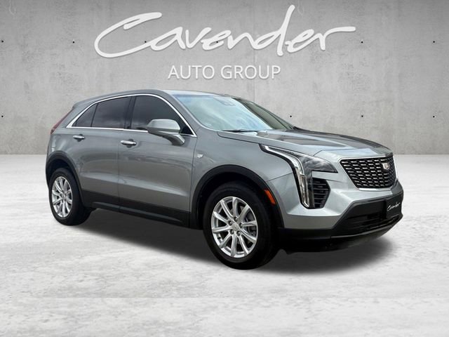 Used 2023 Cadillac XT4 Luxury image 2