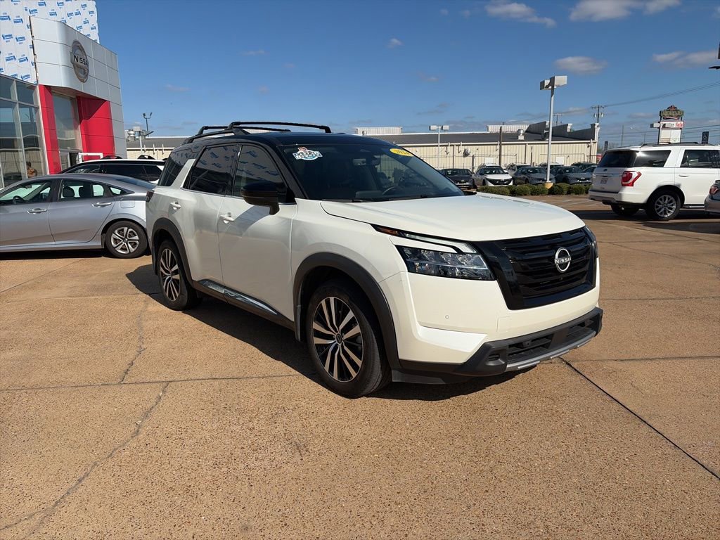 Certified 2024 Nissan Pathfinder Platinum image 6