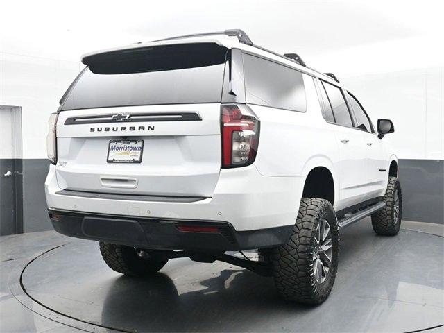Used 2023 Chevrolet Suburban Z71 w/ Luxury Package image 14