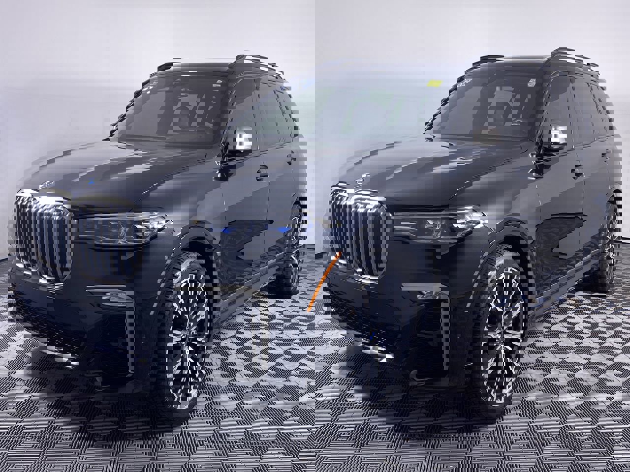 Used 2021 BMW X7 M50i w/ Executive Package image 19