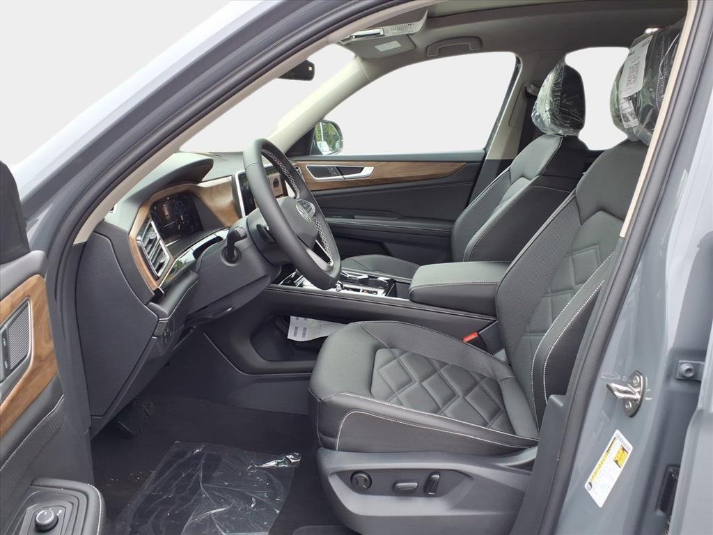 New 2026 Volkswagen Atlas SE image 11