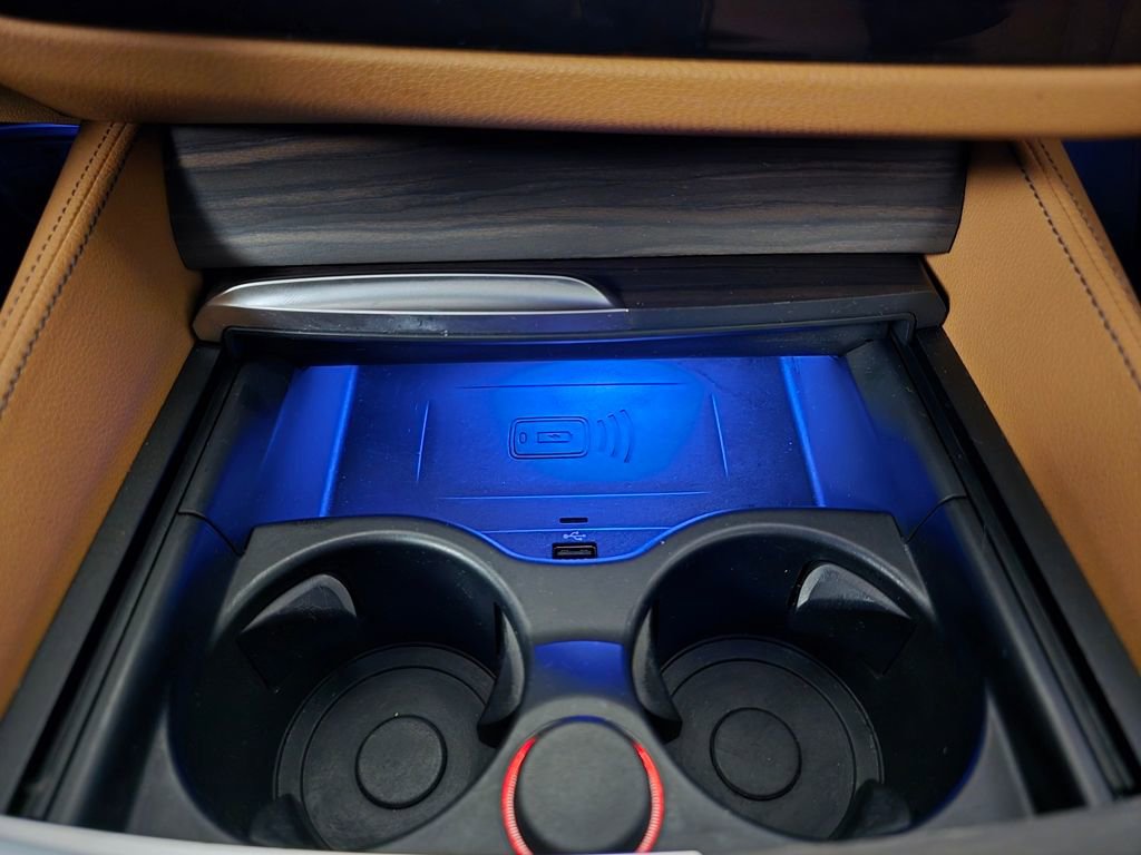 Used 2021 BMW M550i xDrive w/ Executive Package image 31