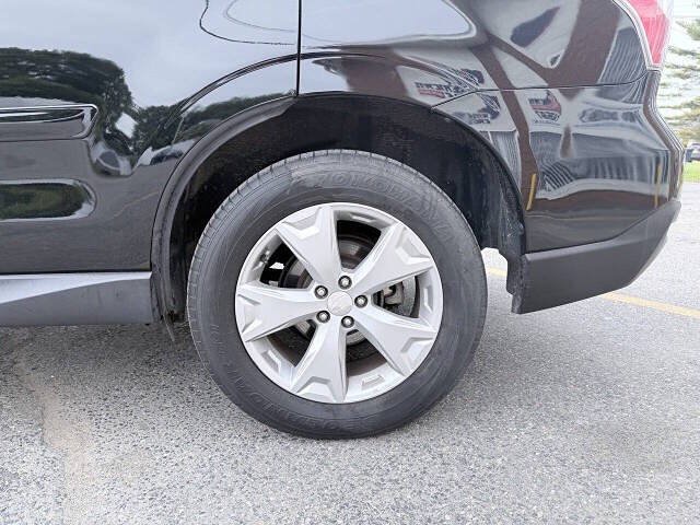 Used 2016 Subaru Forester 2.5i Limited AWD/4WD image 7