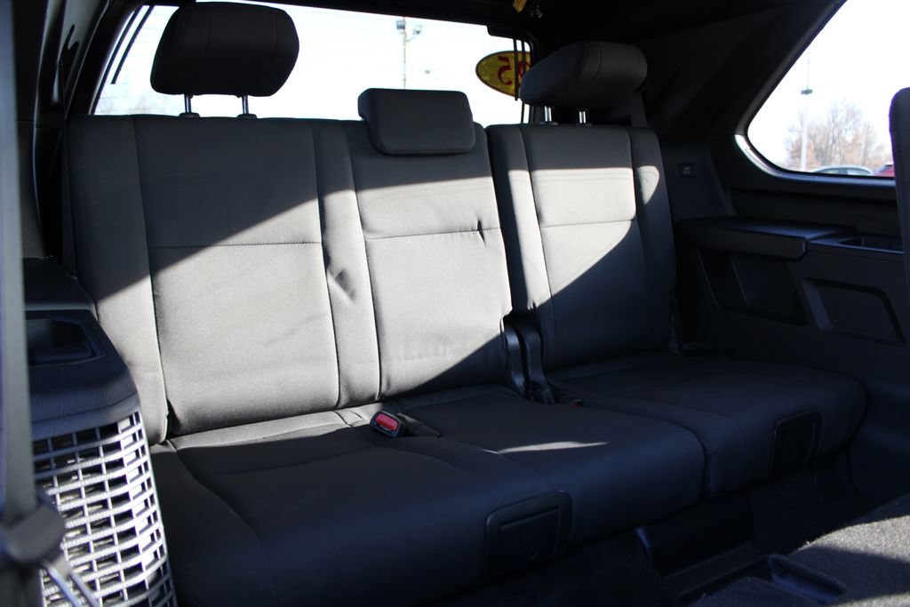 Used 2025 Toyota Sequoia SR5 AWD/4WD image 34