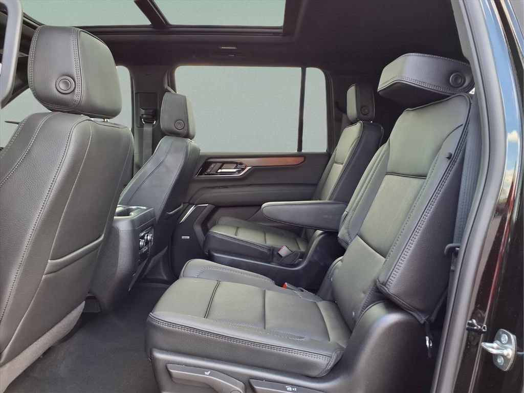 Certified 2026 GMC Yukon XL Denali w/ Sun & Power Step Package AWD/4WD image 25